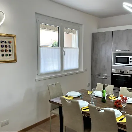 Giorni Felici Ampio Appartamento A Piano Terra, Tutto Nuovo, Giardino, Park E Bikepark * Вербания